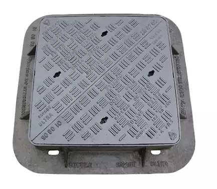E600 Double Triangular Manhole Cover 675×675mm