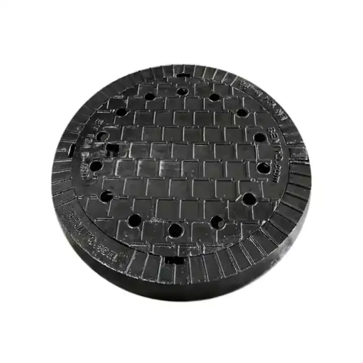 What is a manhole cover in a septic tank